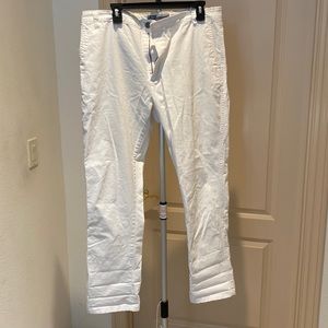 PD&C - white pants, 38Wx 32L, 97% cotton, 3% spandex, perfect for beach outfit